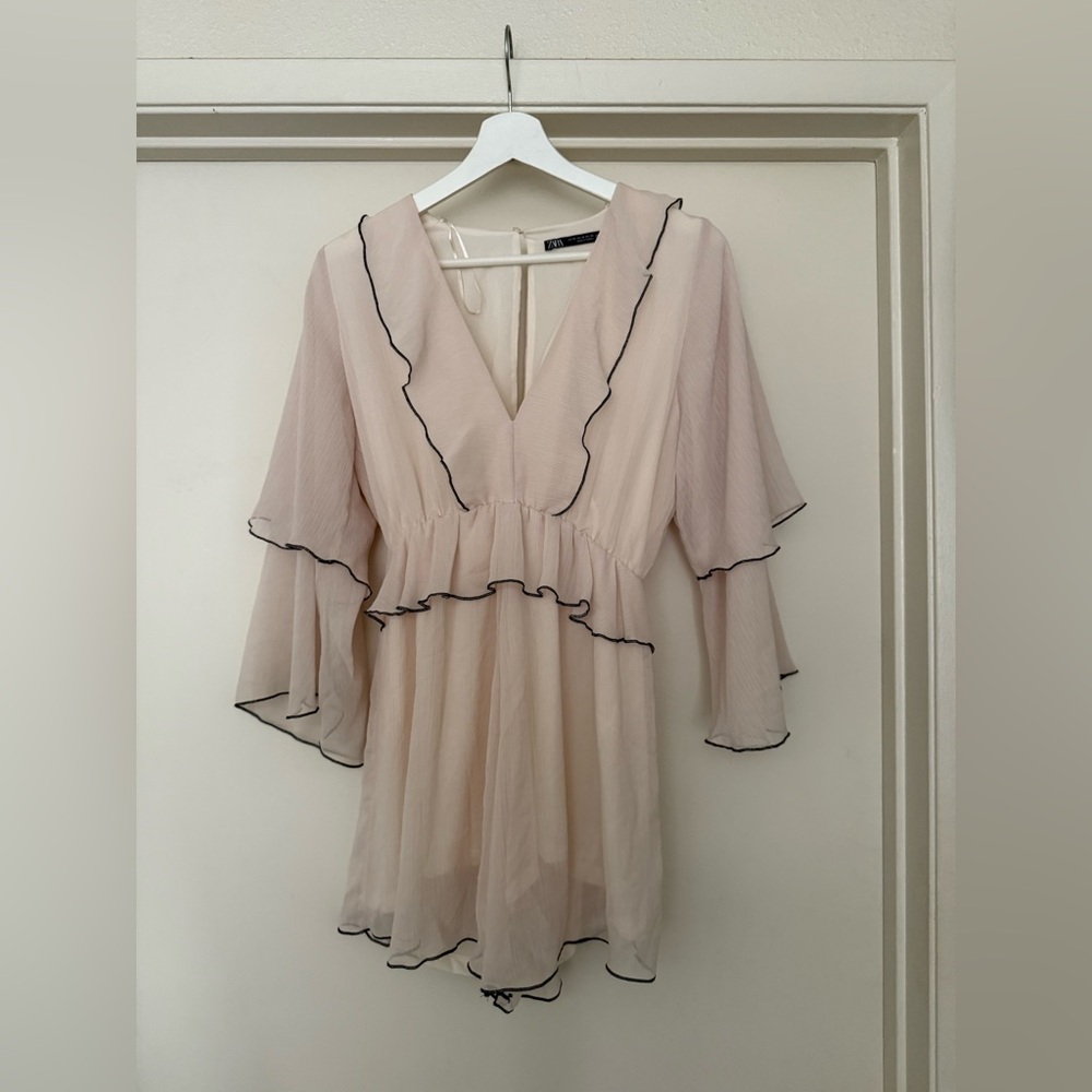 Zara Cream/Oyster white Romper, XS